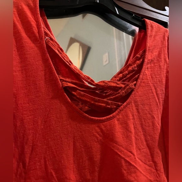 Sezane lacy back cross tshirt. Size small. - Picture 5 of 6